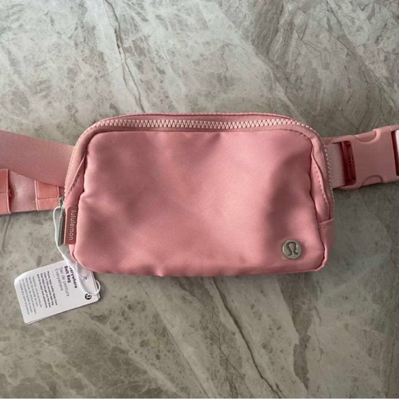 Lululemon belt bag - Picture 1 of 1